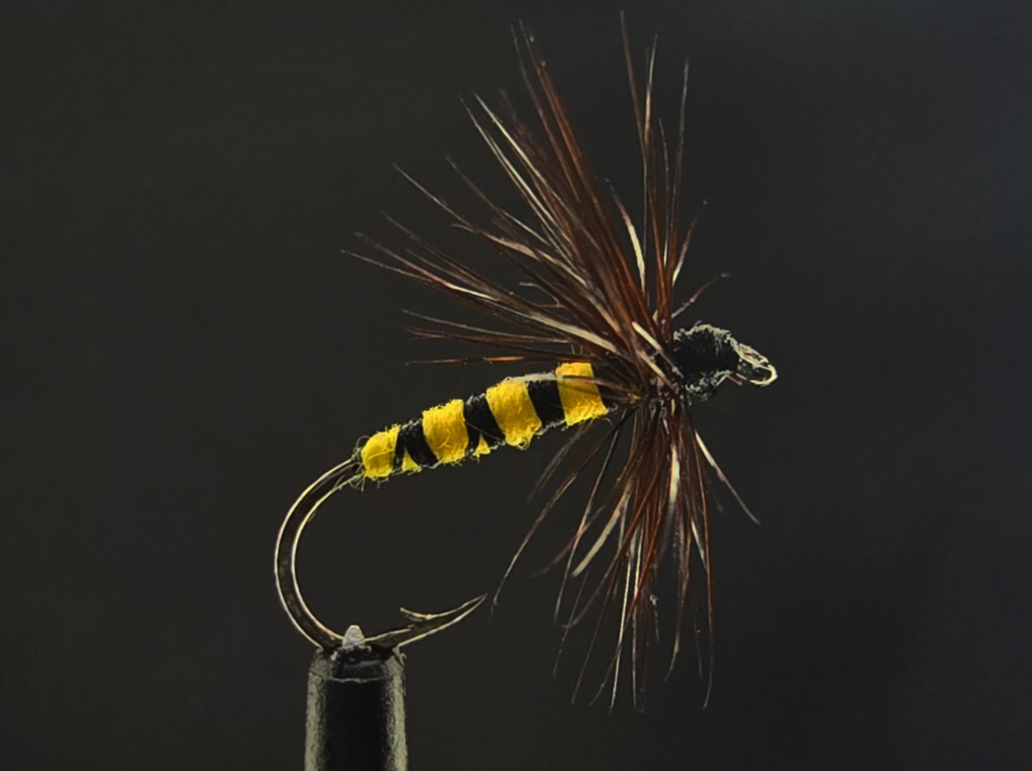 Мушка на одинарном крючке 11