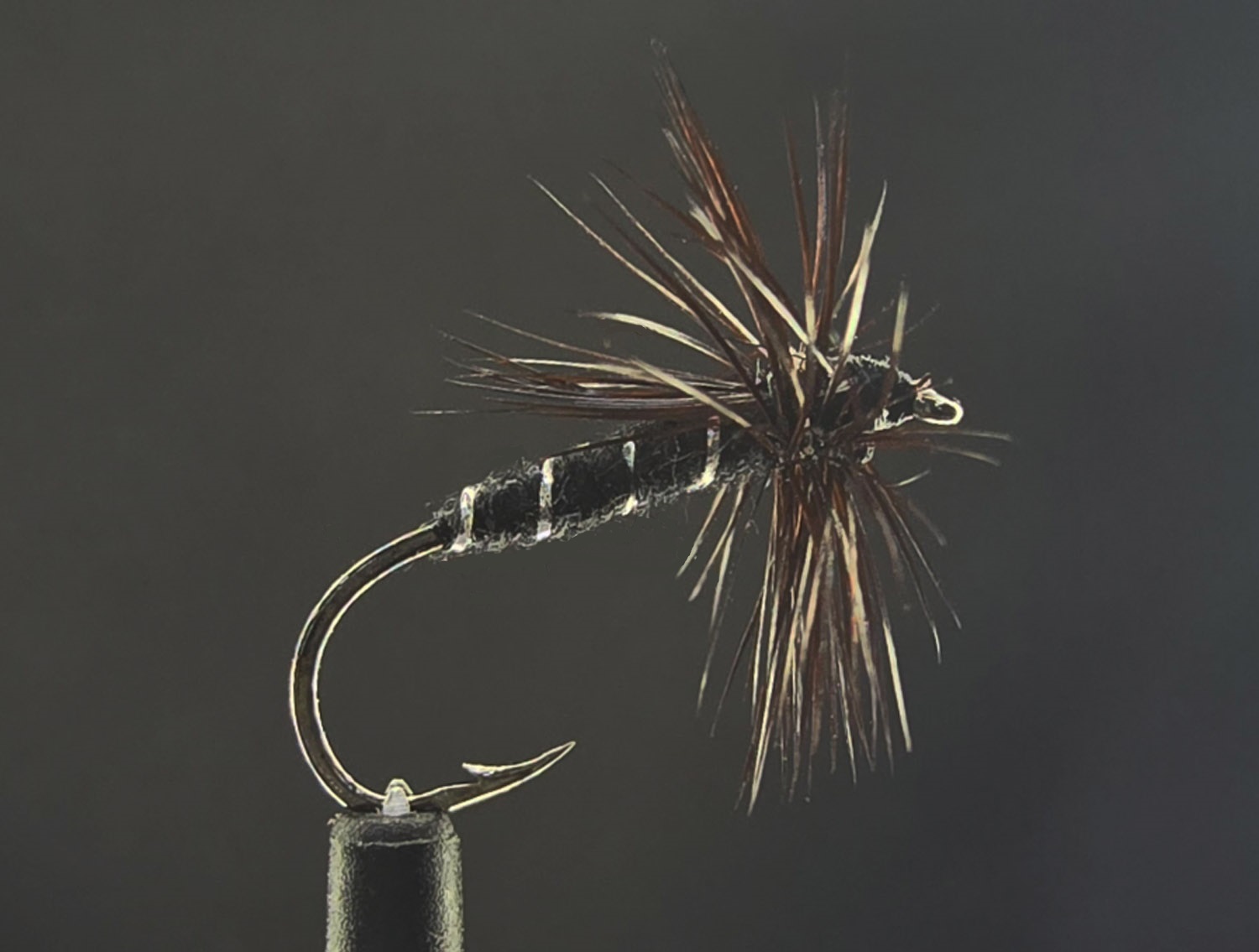 Мушка на одинарном крючке 12