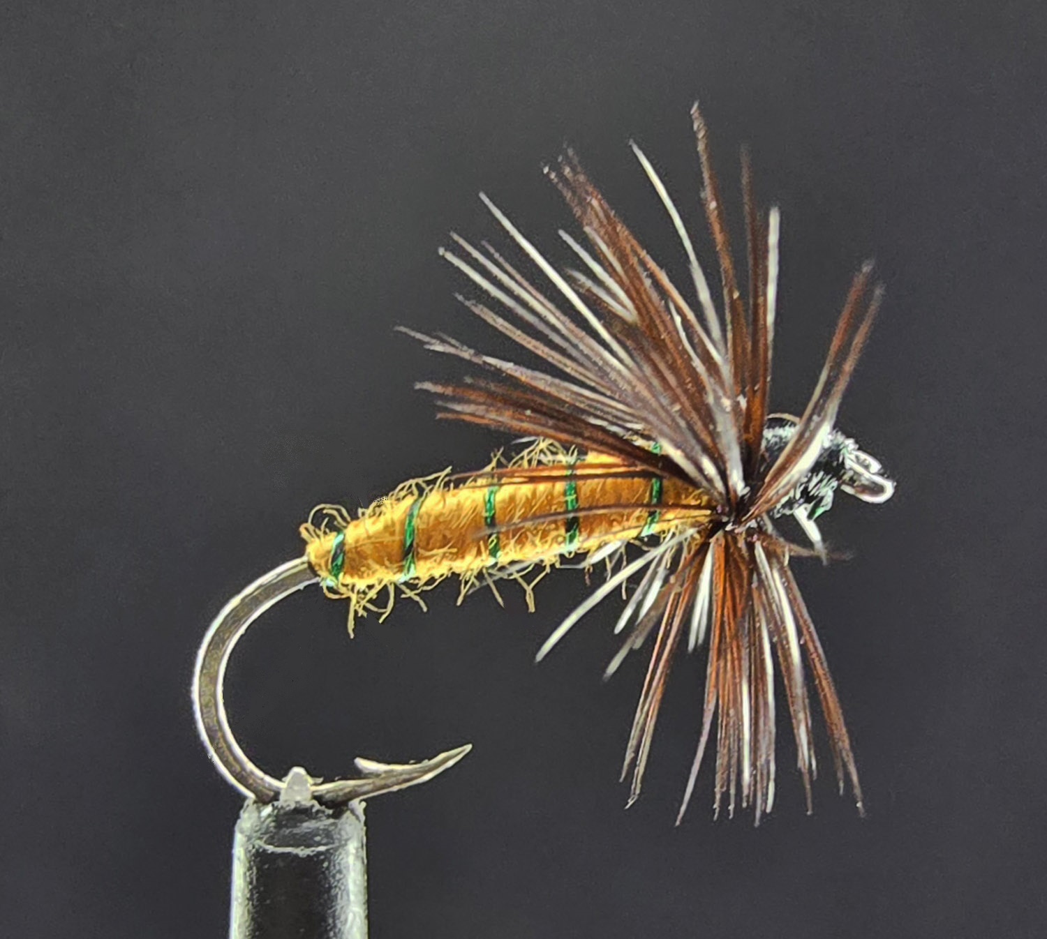 Мушка на одинарном крючке 17