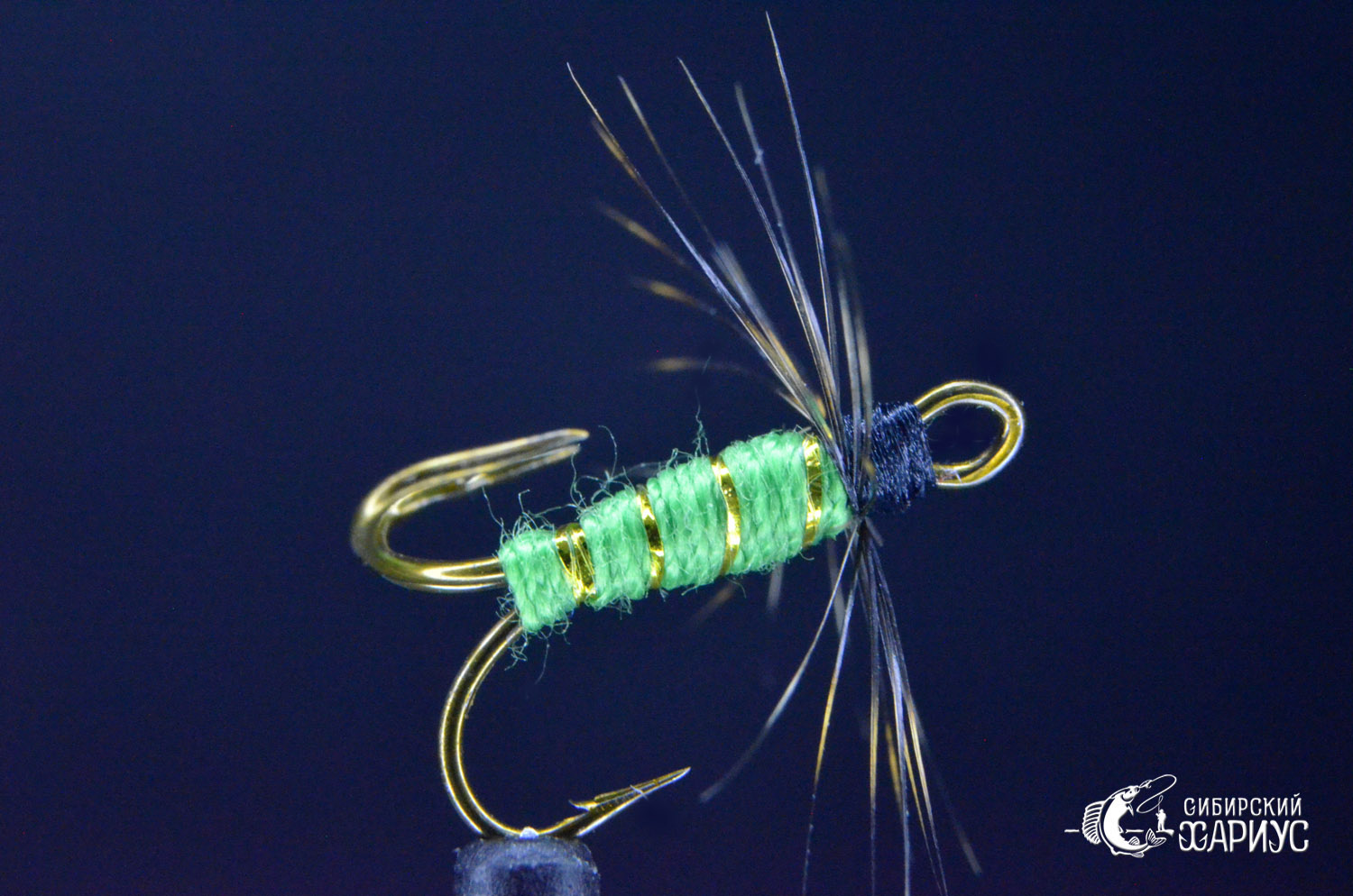 Мушка на тройнике 11