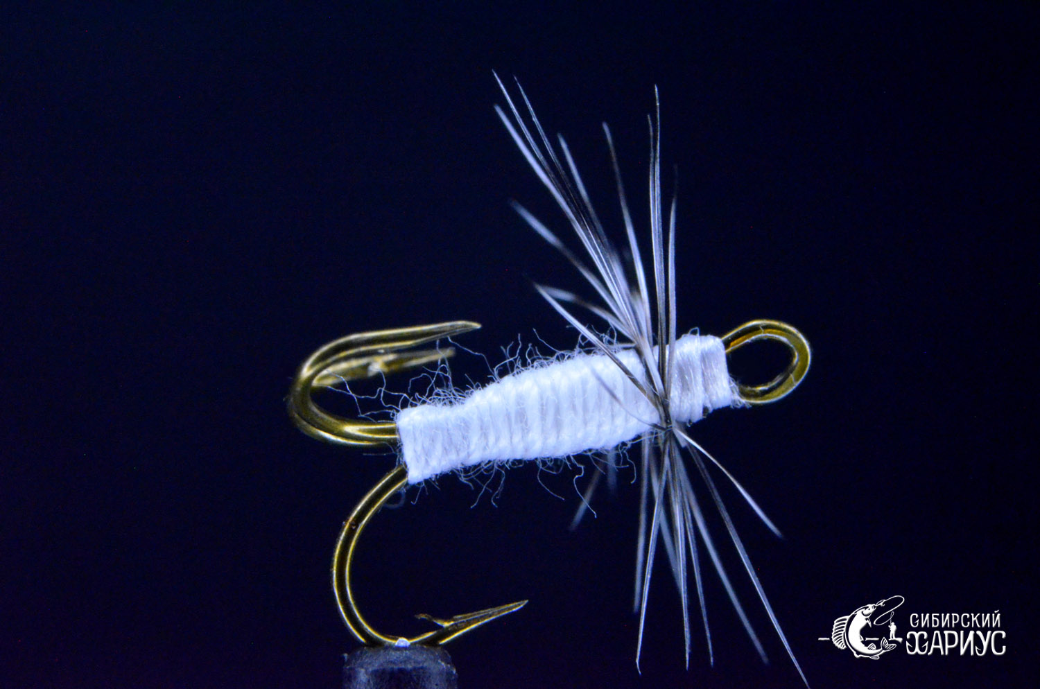 Мушка на тройнике 16