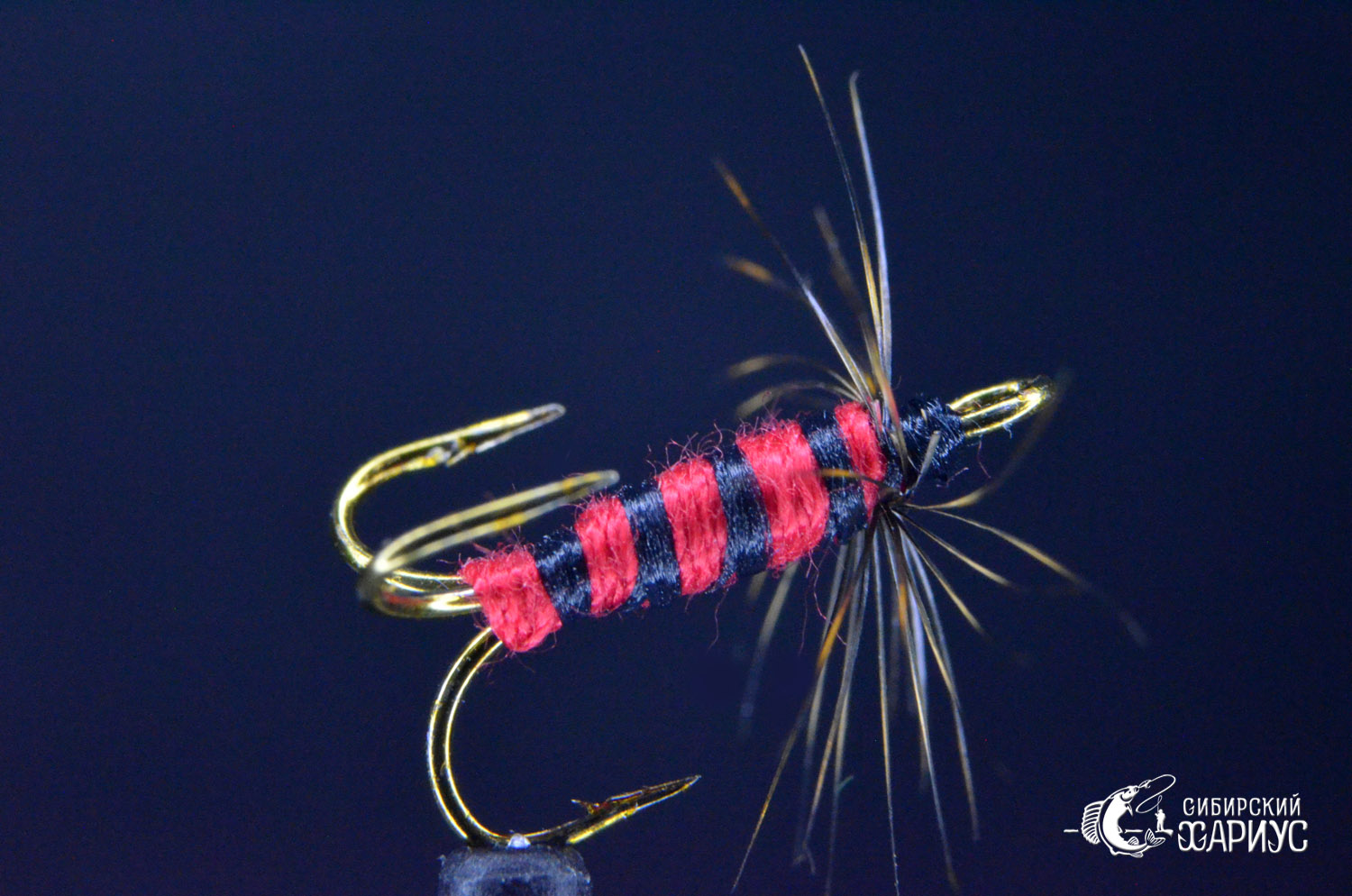 Мушка на тройнике 18